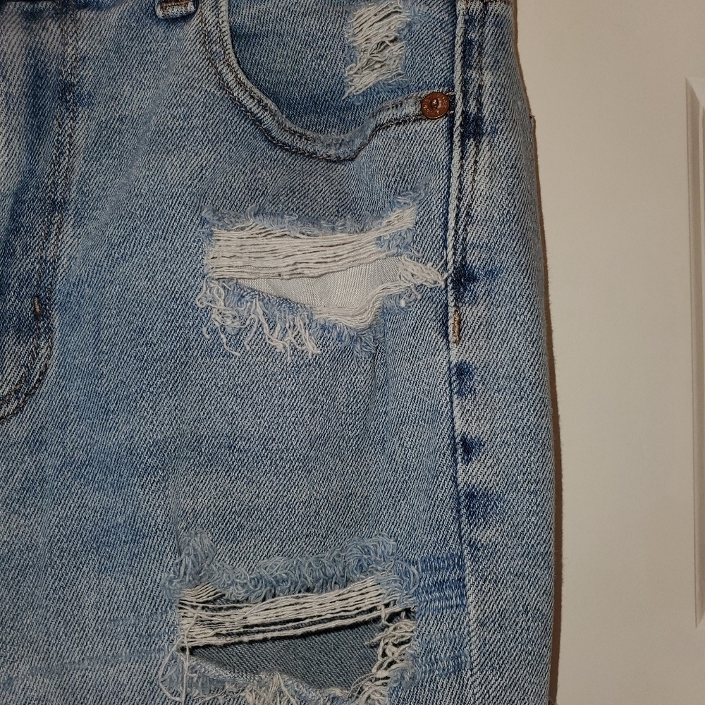 American Eagle Mom jean - Picture 3 of 15